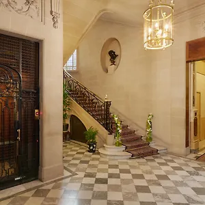***** Hotel Raphael Francja