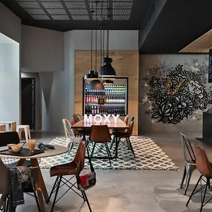 Moxy Lyon Airport Hotel